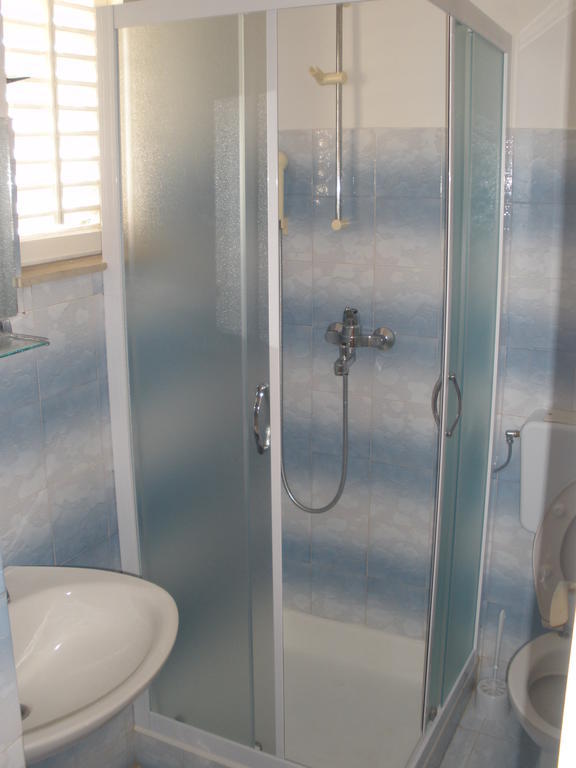 Apartments Sunce Mlini Rom bilde