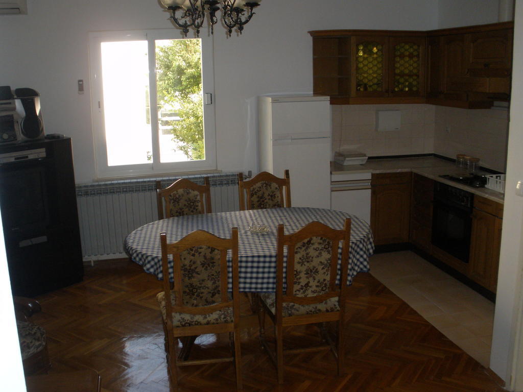 Apartments Sunce Mlini Rom bilde